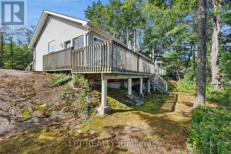 5 PINETREE ROAD, Gravenhurst (Muskoka (S)), Ontario, P1P0E2