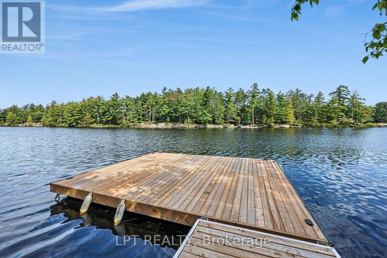 5 PINETREE ROAD, Gravenhurst (Muskoka (S)), Ontario, P1P0E2