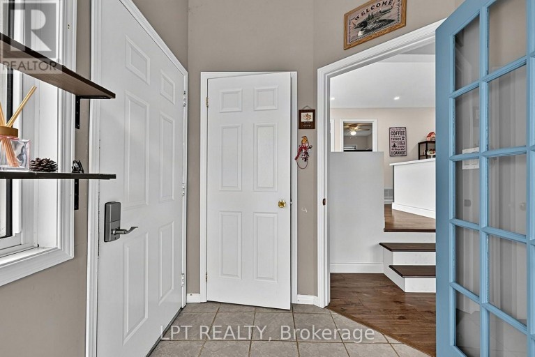 5 PINETREE ROAD, Gravenhurst (Muskoka (S)), Ontario, P1P0E2