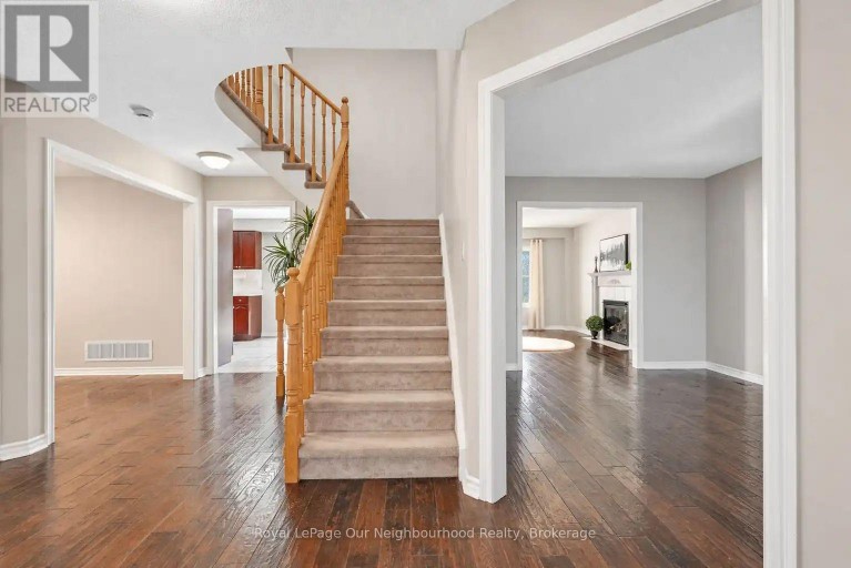83 CLOUGHLEY DRIVE N, Barrie (Northwest), Ontario, L4N9T8