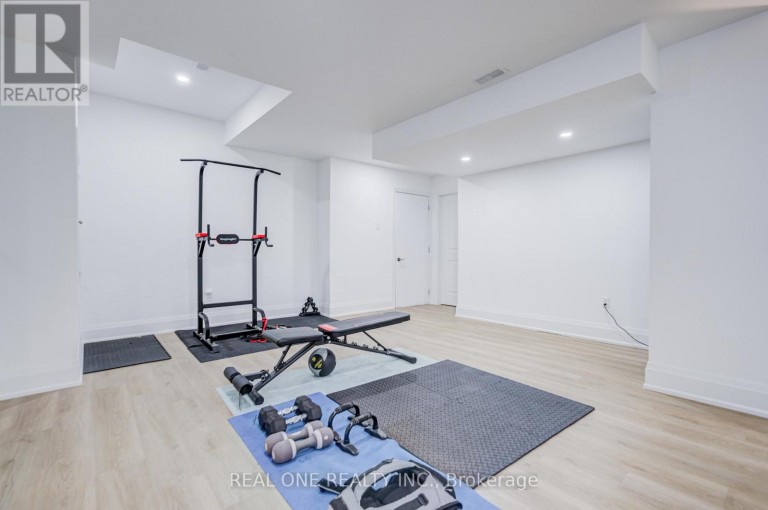 421 FLAMINGO ROAD, Vaughan (Uplands), Ontario, L4J8L4