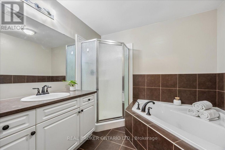 58 STEVENSON STREET, Essa (Angus), Ontario, L3W0P4