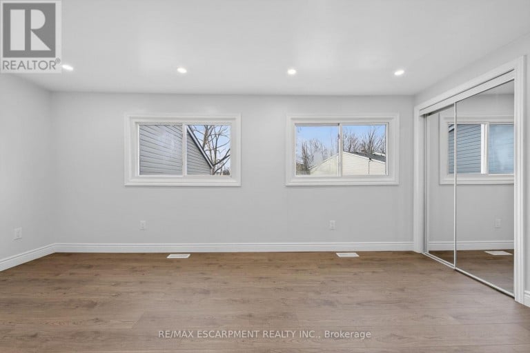 153 - 2050 UPPER MIDDLE ROAD, Burlington (Brant Hills), Ontario, L7P3R9