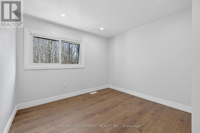 153 - 2050 UPPER MIDDLE ROAD, Burlington (Brant Hills), Ontario, L7P3R9