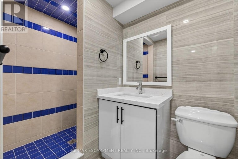 153 - 2050 UPPER MIDDLE ROAD, Burlington (Brant Hills), Ontario, L7P3R9