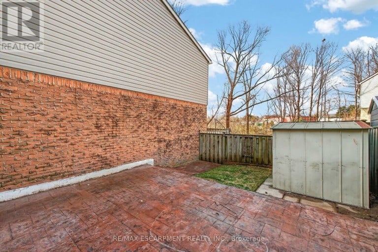 153 - 2050 UPPER MIDDLE ROAD, Burlington (Brant Hills), Ontario, L7P3R9