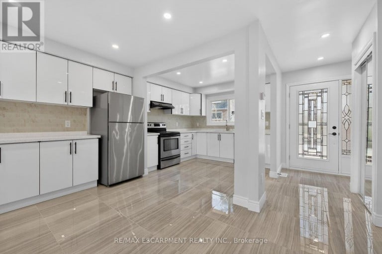 153 - 2050 UPPER MIDDLE ROAD, Burlington (Brant Hills), Ontario, L7P3R9