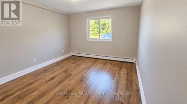 5 - 689 BARBER AVENUE North Perth (Listowel) Ontario photo 20