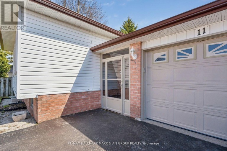 11 CHARLOTTE COURT, Barrie (Letitia Heights), Ontario, L4N6B2