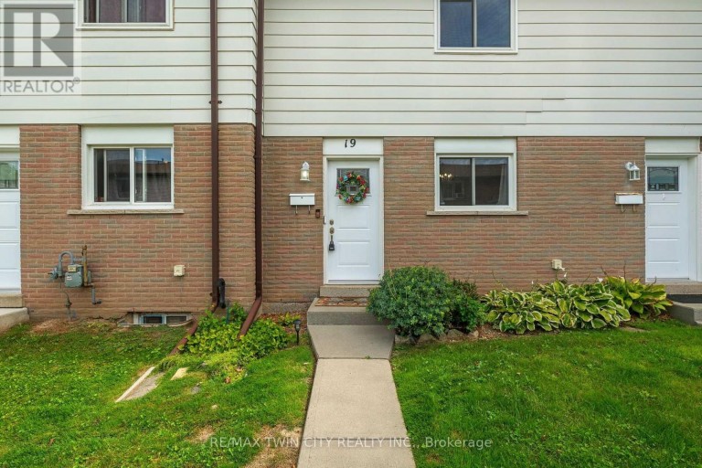 19 - 379 DARLING STREET, Brantford, Ontario, N3S7G4