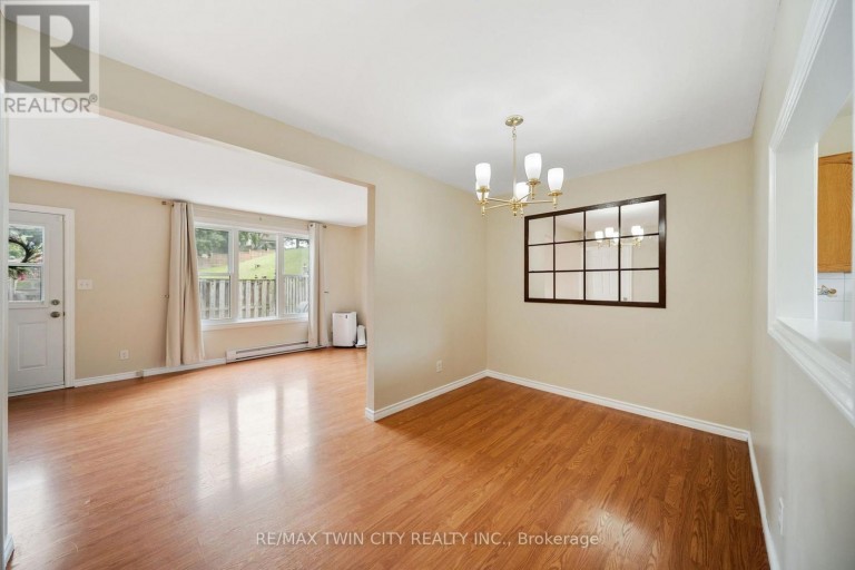 19 - 379 DARLING STREET, Brantford, Ontario, N3S7G4