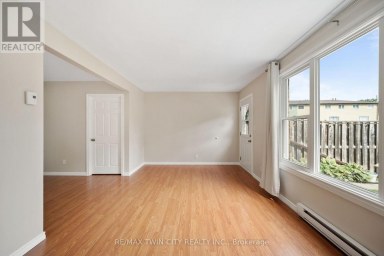 19 - 379 DARLING STREET Brantford Ontario photo 18