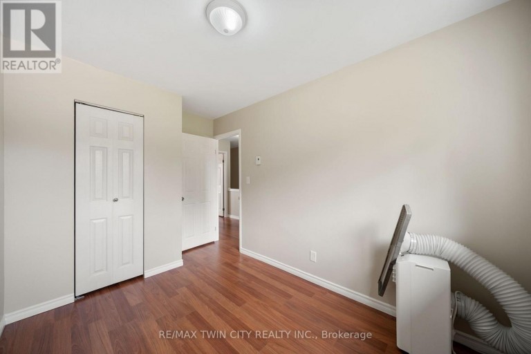 19 - 379 DARLING STREET, Brantford, Ontario, N3S7G4