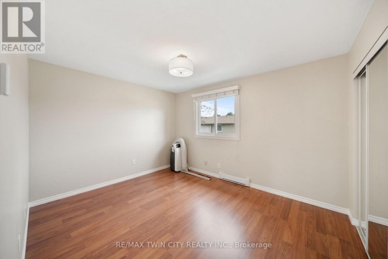 19 - 379 DARLING STREET, Brantford, Ontario, N3S7G4