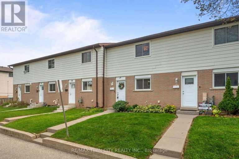 19 - 379 DARLING STREET, Brantford, Ontario, N3S7G4