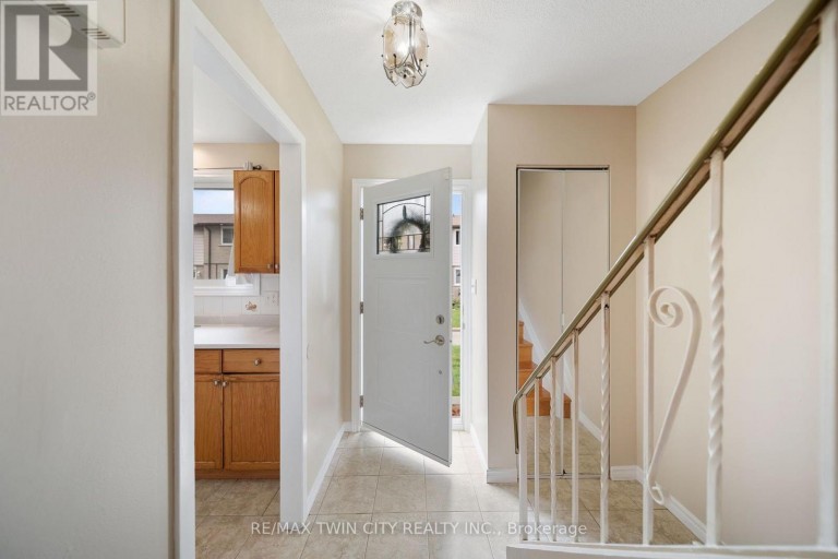 19 - 379 DARLING STREET, Brantford, Ontario, N3S7G4