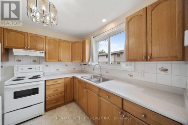 19 - 379 DARLING STREET Brantford Ontario photo 8