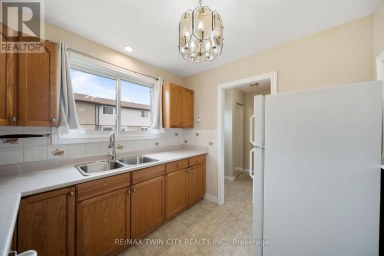 19 - 379 DARLING STREET Brantford Ontario photo 9