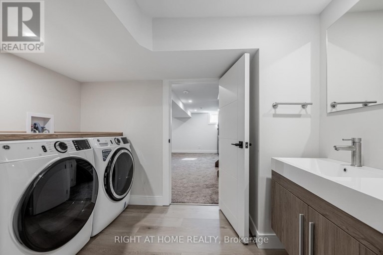690 HILLMAN CRESCENT, Mississauga (Applewood), Ontario, L4Y2H9