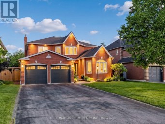19 WIGSTON COURT Whitby (Rolling Acres) Ontario photo 1