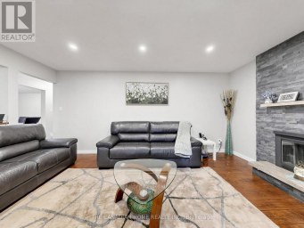 19 WIGSTON COURT Whitby (Rolling Acres) Ontario photo 10
