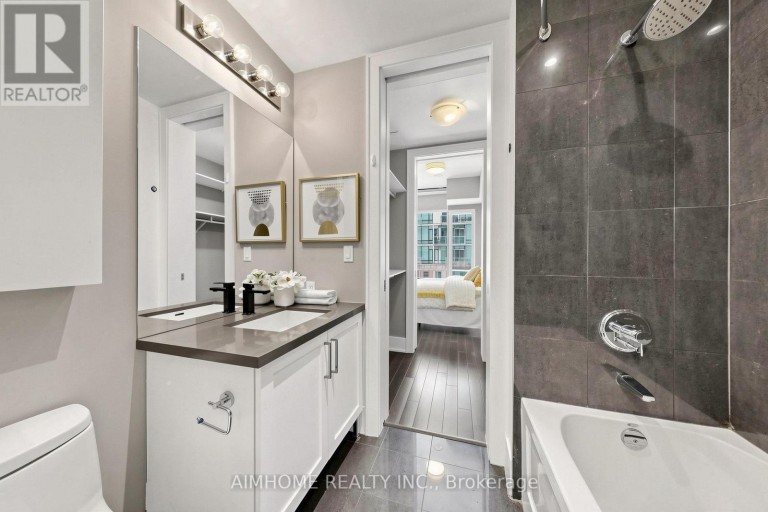 328 - 39 QUEENS QUAY, Toronto (Waterfront Communities), Ontario, M5E0A4