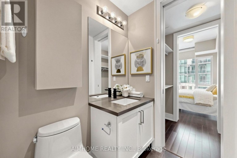 328 - 39 QUEENS QUAY, Toronto (Waterfront Communities), Ontario, M5E0A4