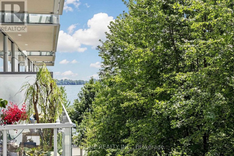 328 - 39 QUEENS QUAY, Toronto (Waterfront Communities), Ontario, M5E0A4