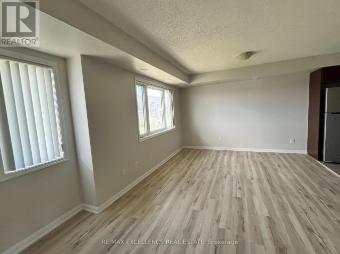 180 - 250 SUNNY MEADOW BOULEVARD, Brampton (Sandringham-Wellington), Ontario, L6R3Y6