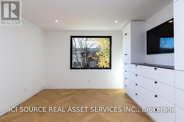R - 60 JONES AVENUE, Toronto (South Riverdale), Ontario, M4M2Z8
