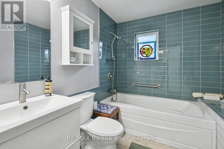34 CARIBOU TRAIL, Wasaga Beach, Ontario, L9Z1H6