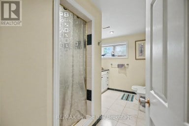 34 CARIBOU TRAIL Wasaga Beach Ontario photo 22