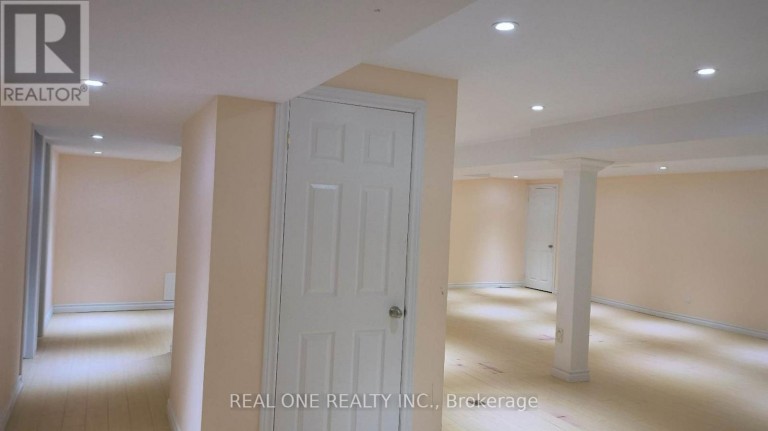 12 ATLANTIC AVENUE, Markham (Markville), Ontario, L3P7B6