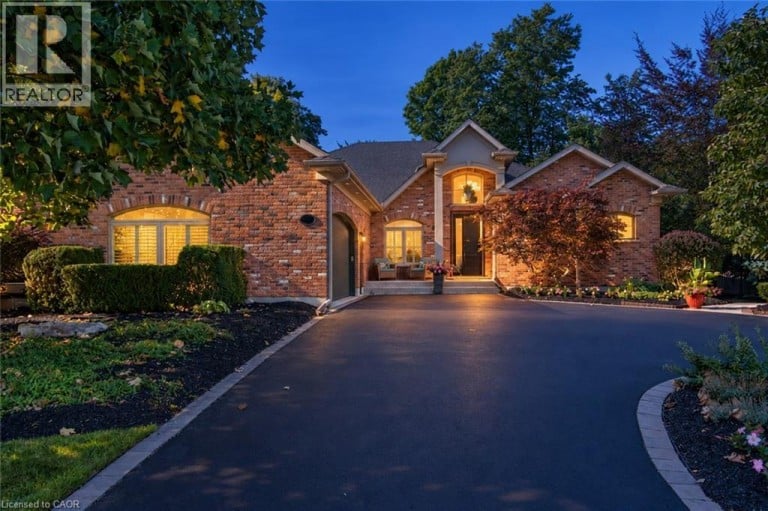 504 Pleasant Bay Court, Waterloo, Ontario (id 40864843)