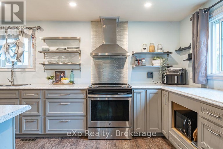 15 HOWDENVALE ROAD, South Bruce Peninsula, Ontario, N0H1X0