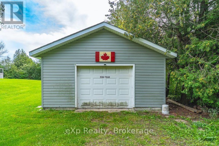 15 HOWDENVALE ROAD, South Bruce Peninsula, Ontario, N0H1X0