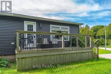 15 HOWDENVALE ROAD South Bruce Peninsula Ontario photo 4
