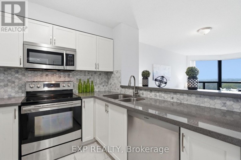1005 - 2155 BURNHAMTHORPE ROAD W, Mississauga (Erin Mills), Ontario, L5L5P4