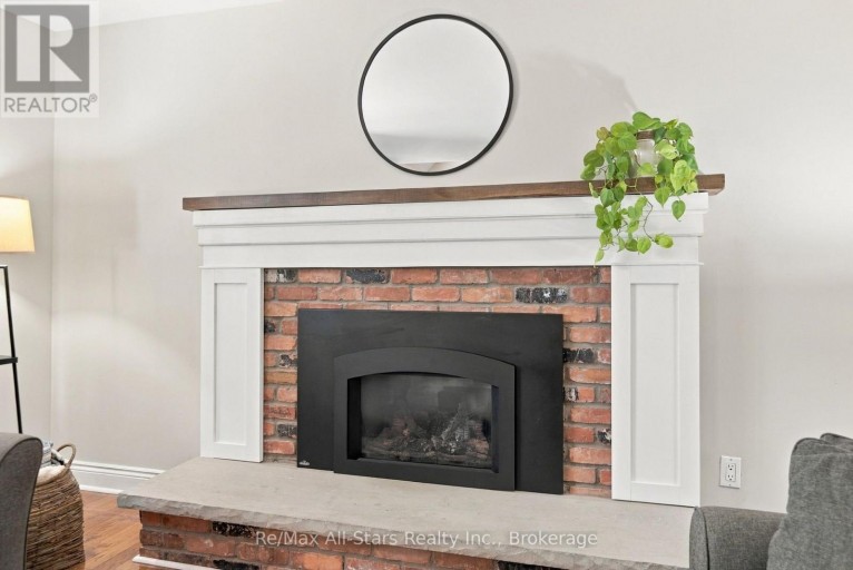 28 BLACKWATER ROAD, Brock (Sunderland), Ontario, L0C1H0