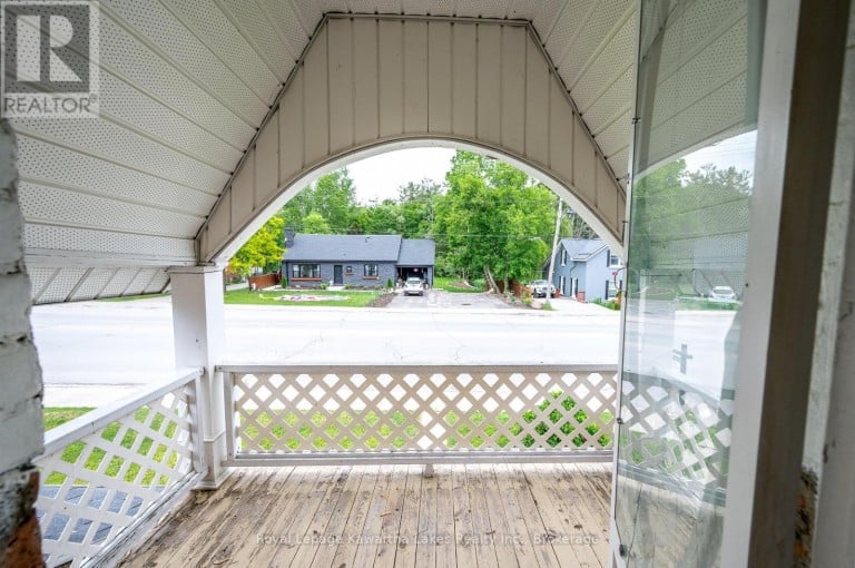 135 COLBORNE STREET, Kawartha Lakes (Fenelon Falls), Ontario, K0M1N0