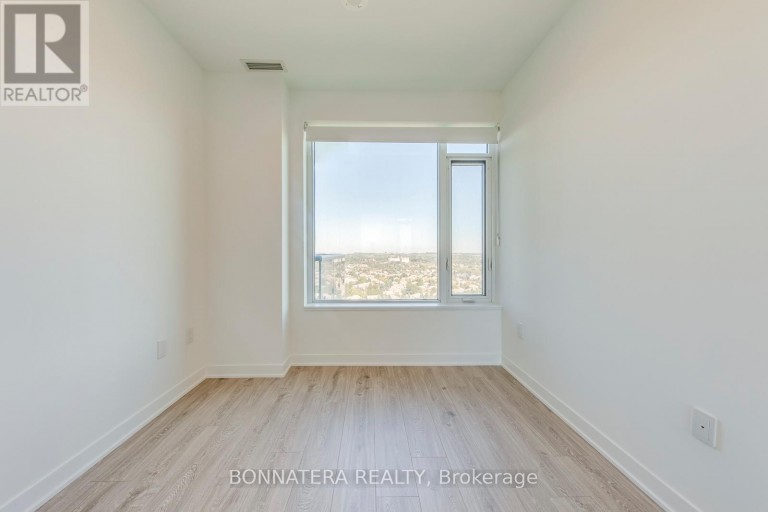 1810 - 2495 EGLINTON AVENUE W, Mississauga (Central Erin Mills), Ontario, L5M2T2