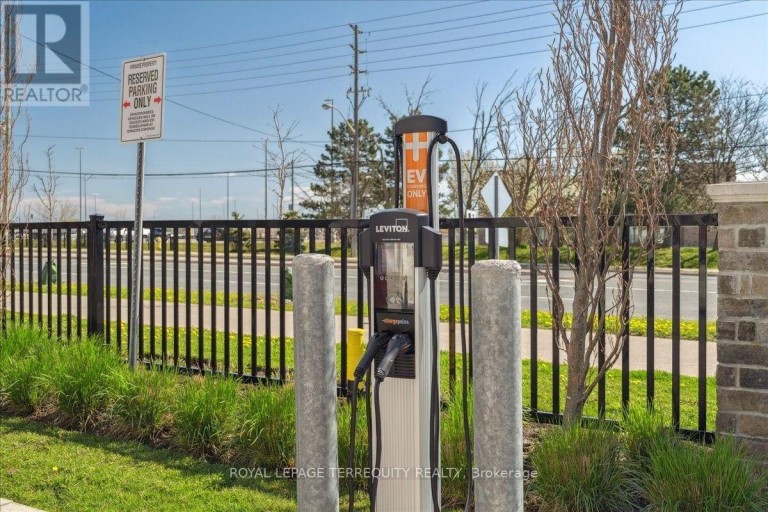 717 - 9560 MARKHAM ROAD, Markham (Wismer), Ontario, L6E0T9