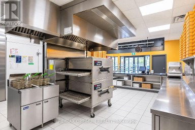 2 - 1706 DUNDAS STREET E Mississauga (Dixie) Ontario photo 5