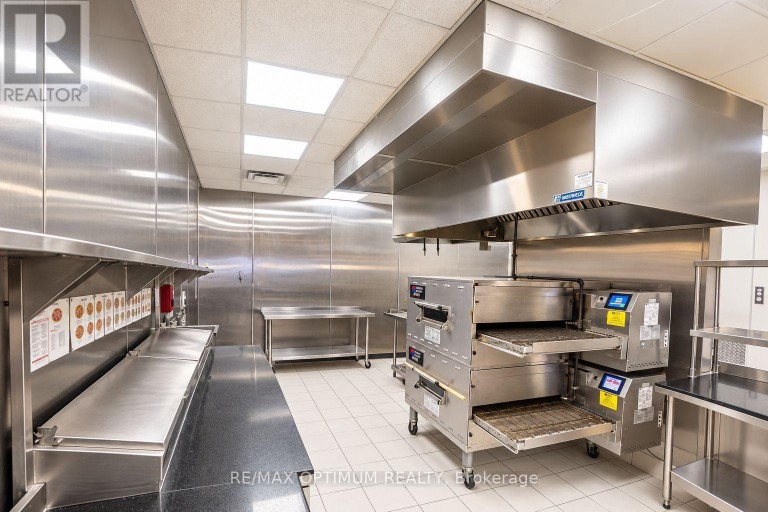 2 - 1706 DUNDAS STREET E, Mississauga (Dixie), Ontario, L4X1L7