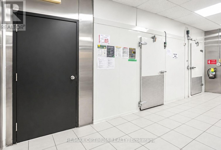 2 - 1706 DUNDAS STREET E, Mississauga (Dixie), Ontario, L4X1L7