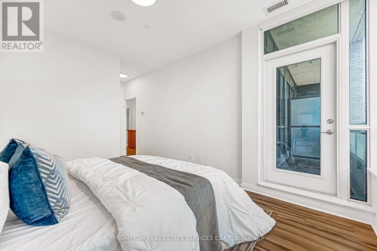 108 - 55 EGLINTON AVENUE W, Mississauga (Hurontario), Ontario, L5R0E4