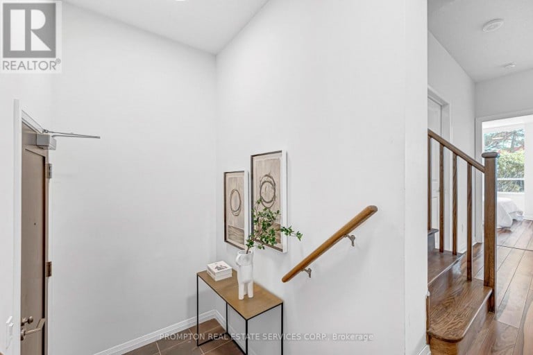 108 - 55 EGLINTON AVENUE W, Mississauga (Hurontario), Ontario, L5R0E4