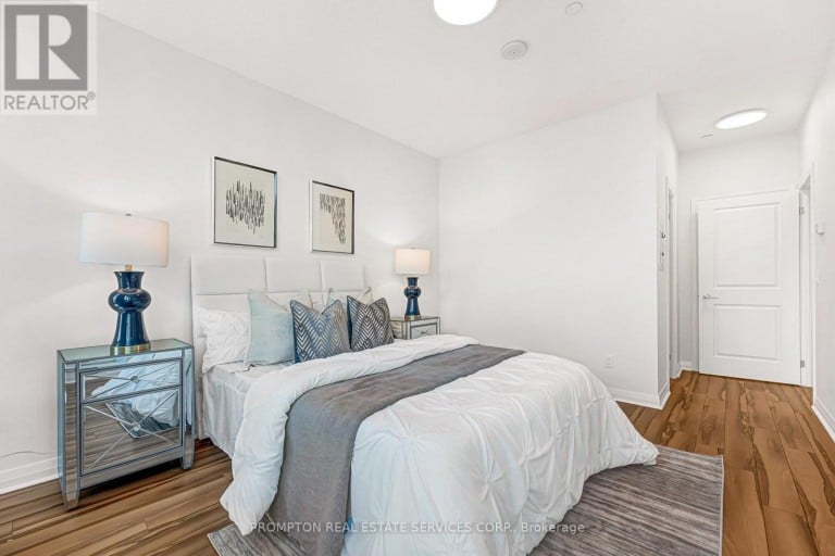 108 - 55 EGLINTON AVENUE W, Mississauga (Hurontario), Ontario, L5R0E4
