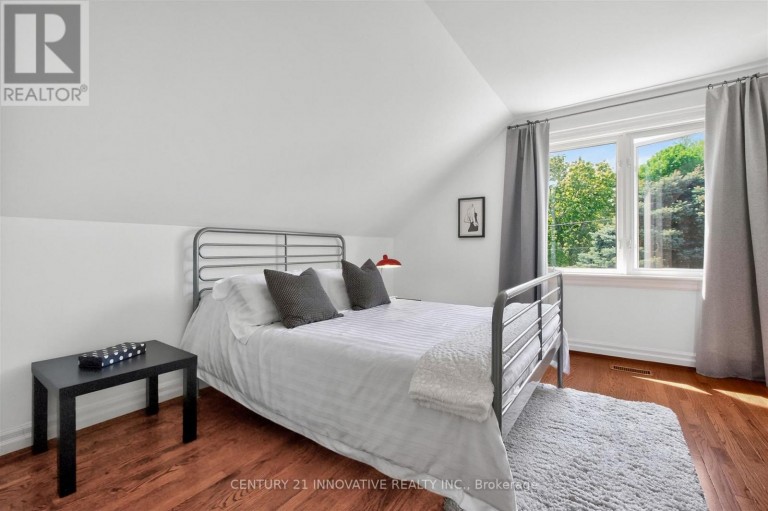 36 MARTINDALE ROAD, Toronto (Cliffcrest), Ontario, M1M2B7