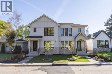 1512 20A Street NW Calgary Alberta photo 2